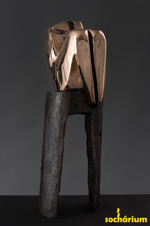 Torso auf einem Hocker