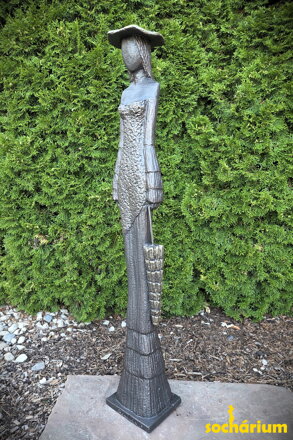 Mädchen mit Sonnenschirm
